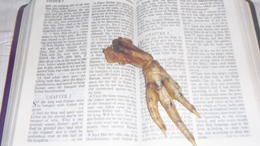 BIBLE PRAYER CHICKEN FOOT