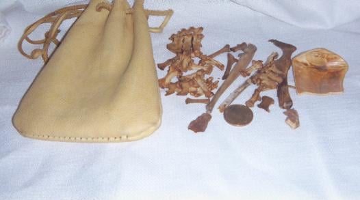 BONE THROWING SET